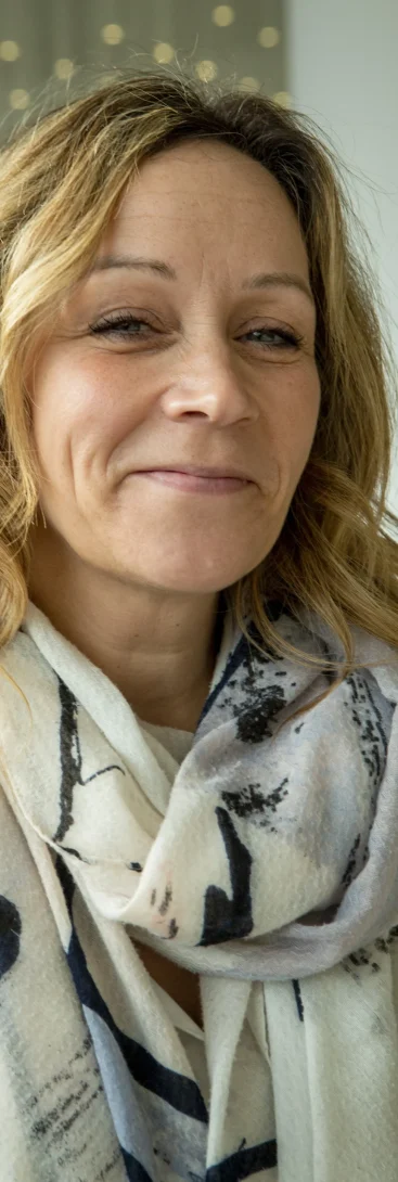 Claire Snell Headshot